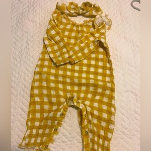 Mud Pie Gingham Plaid One Piece Romper Ruffles Matching Bow worn once EUC 6-9mo